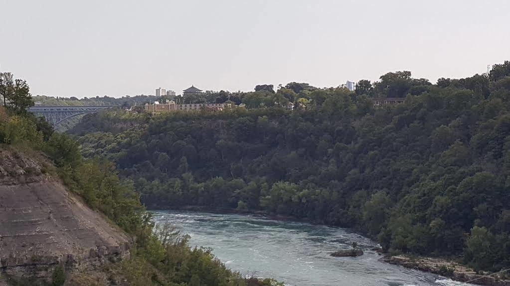 River Rapids Inn Ніагара-Фоллс Екстер'єр фото